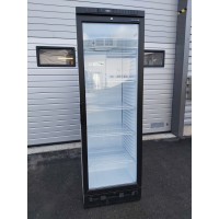 Käytetty kylmäkaappi lasiovella SCU1375