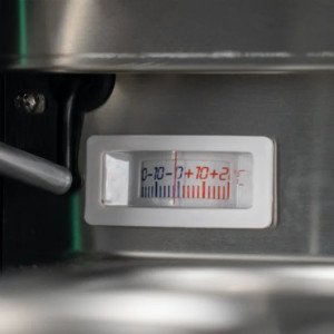 Kylmätiski palvelumallinen Tefcold SPID150
